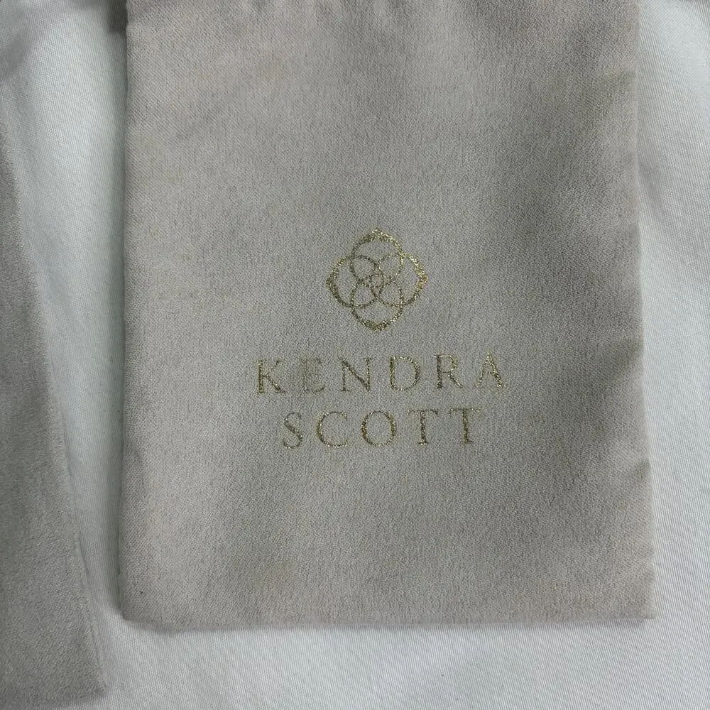 Kendra Scott Jewelry Pouches Lot Of 2, velvet material, soft, jewelry care